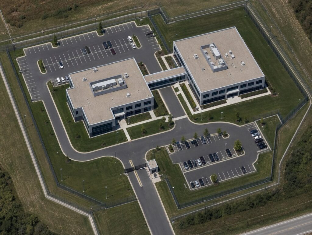 Veduta aerea di un campus governativo RBtec 4 3